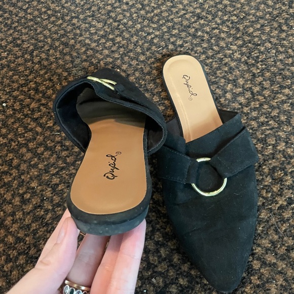 Women’s shoes - Picture 2 of 4